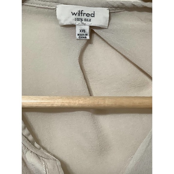 Aritzia Wilfred 100% Silk Blouse - Picture 3 of 5